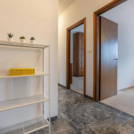 Guesthost - Roomy Near Unibo & Porta San Donato * بولونيا