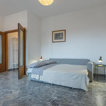 Roomy Near Unibo & Porta San Donato 公寓 *