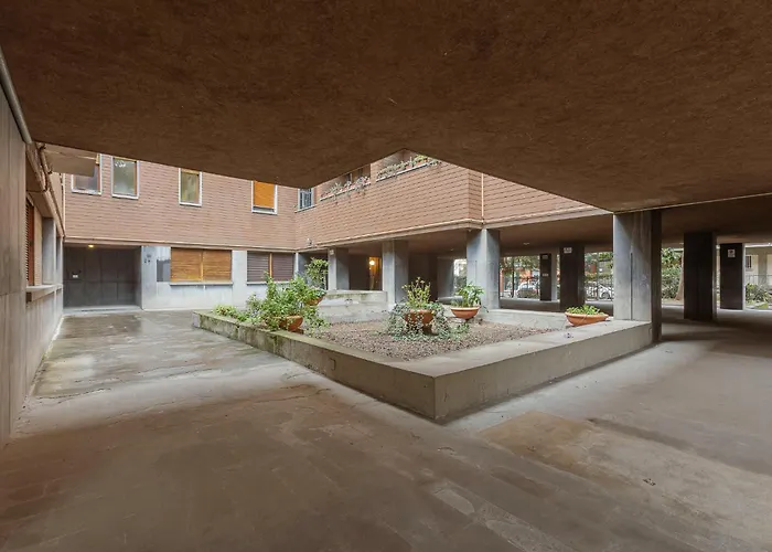 Guesthost - Roomy Near Unibo & Porta San Donato *