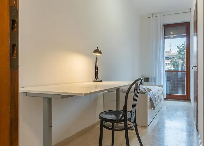 아파트 Guesthost - Roomy Near Unibo & Porta San Donato 볼로냐