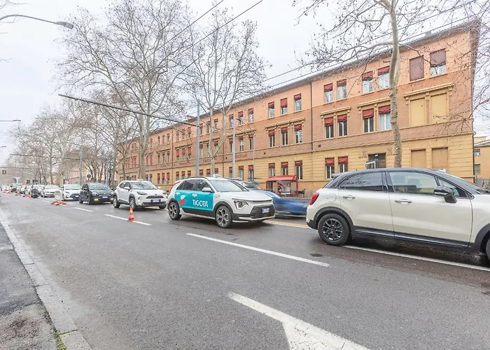 Guesthost - Roomy Near Unibo & Porta San Donato * 볼로냐