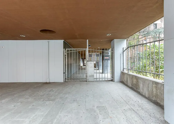 아파트 Guesthost - Roomy Near Unibo & Porta San Donato *