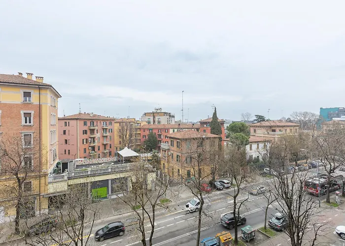 아파트 Guesthost - Roomy Near Unibo & Porta San Donato 볼로냐